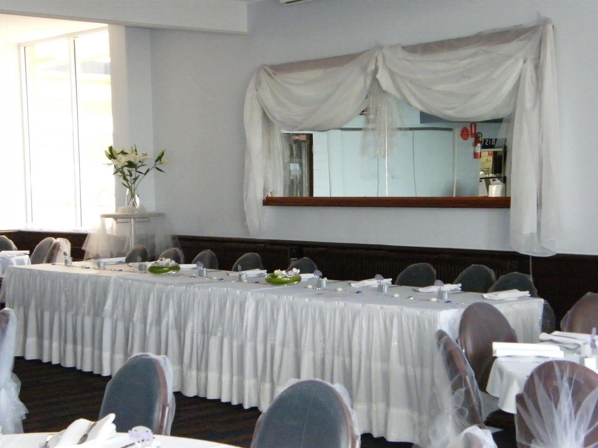 Richmond Henty Hotel Portland Buitenkant foto